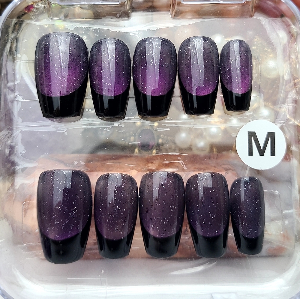 French Tip & Cateye Press-On Nail Set | DIY At Home Manicure | Easy & Reusable